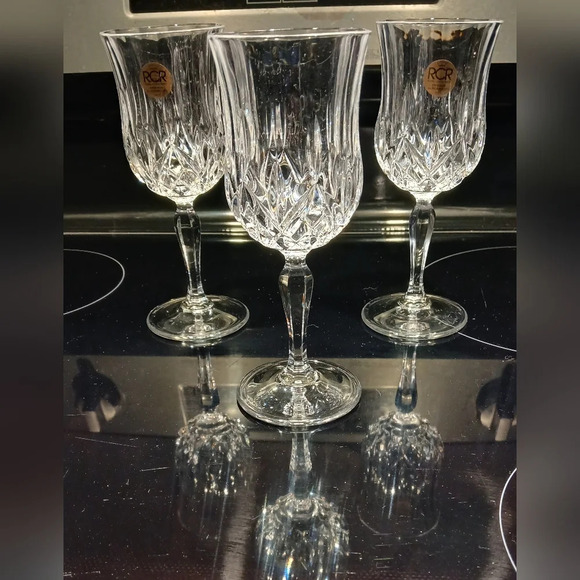 New 24% Led Crystal Sparkly RCR Opera 6oz Wine Glasses Set of 3 Elegant & Modern - Picture 6 of 6